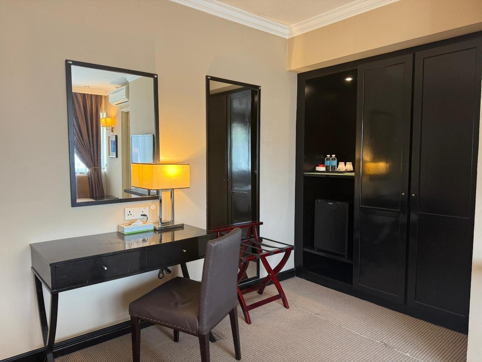 Hotel Merchant 3*