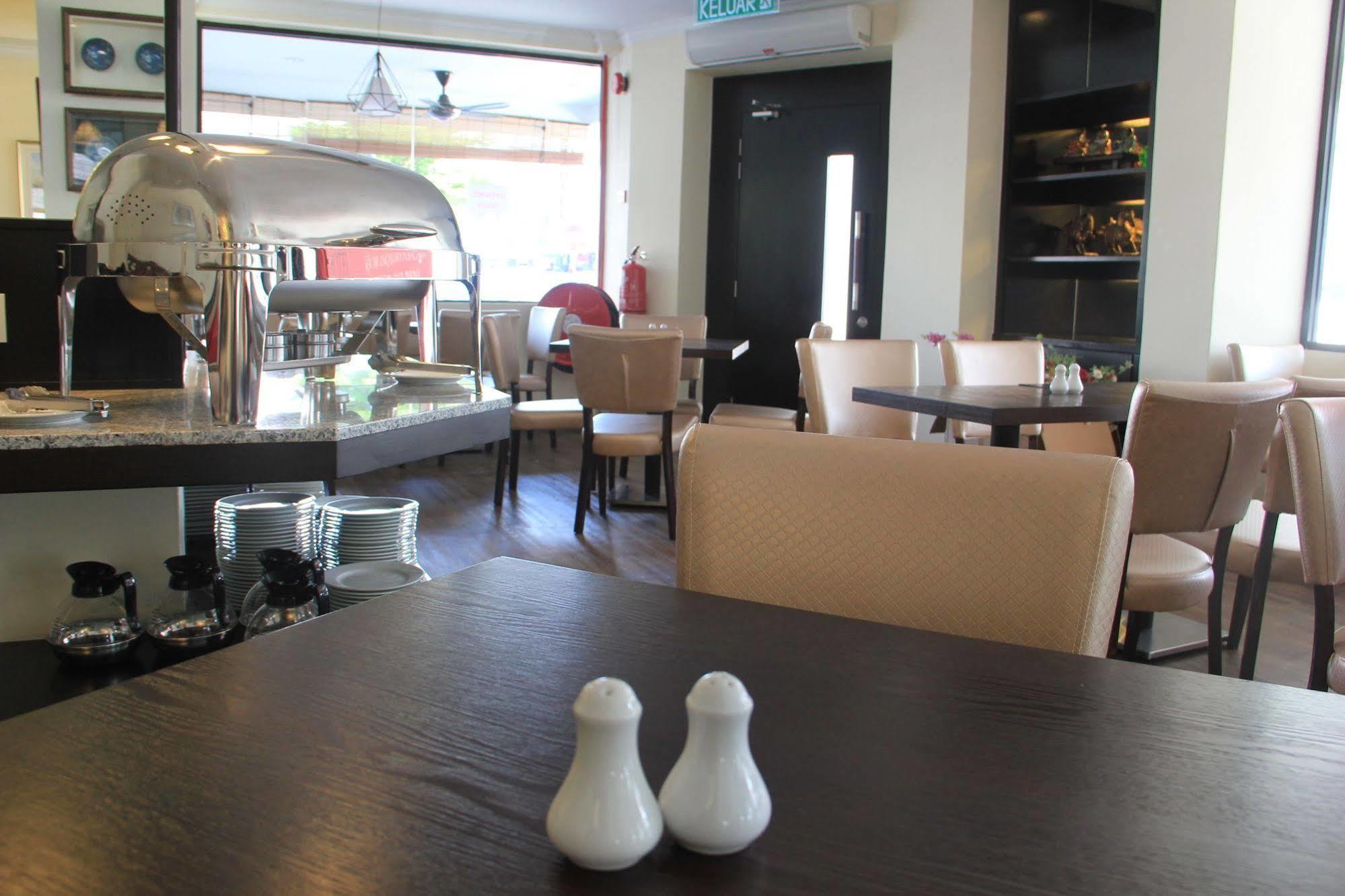 Merchant Hotel 3*